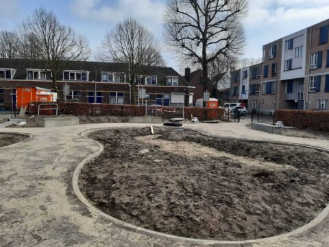 Foto van de afrondende fase van de werkzaamheden aan de Landbouwstraat