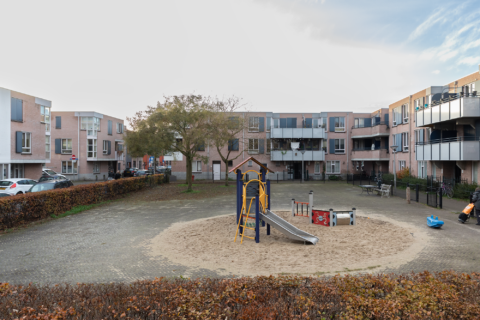 Foto van speeltuintje aan de Landbouwstraat